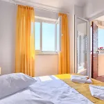 Holiday home Girasole *